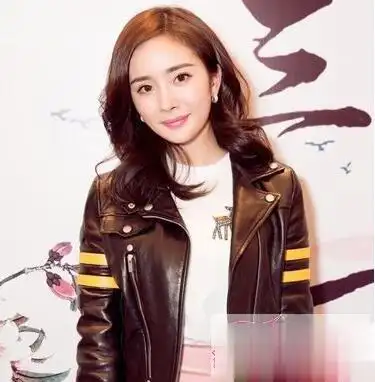 流行发型 明星发型 >> 杨幂中长发发型图片 每款发型都那么美