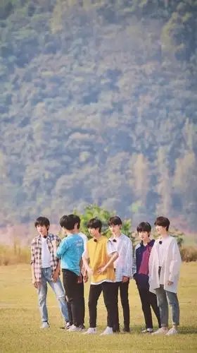 手机壁纸tnt时代少年团