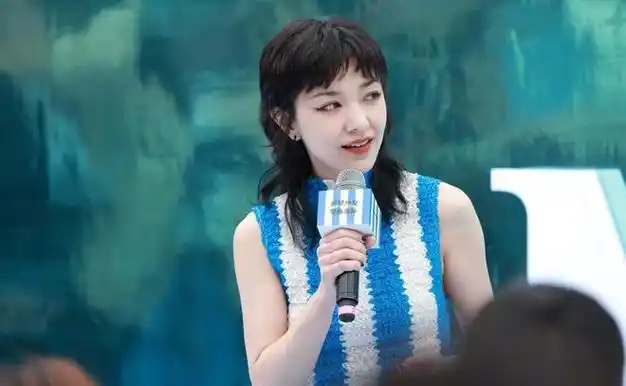 郭采洁现身成都为品牌活动站台|成都市|华语歌手|华语音乐_网易订阅