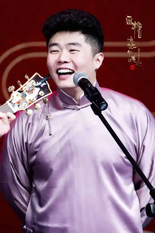 周九良1028生日快乐#周·笑起来真好看·九良 18宫格发自肺腑地祝周