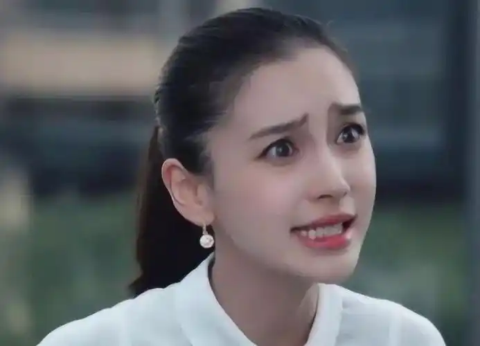 吴谨言用拉垮的演技告诉我们魏璎珞的成功只是个意外