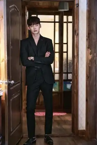 长得帅还很会穿,李钟硕的搭配技巧都好管用