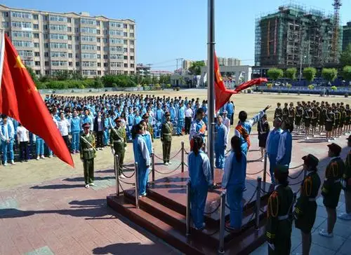 林口二中隆重举行初三学生毕业典礼