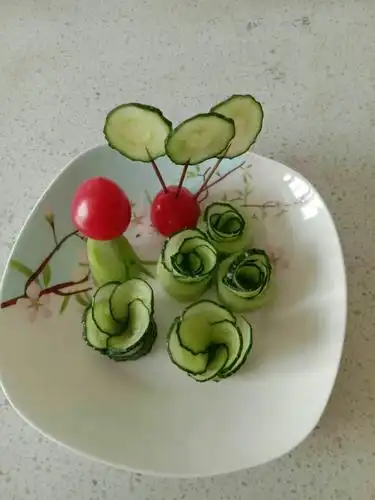 六六班美术水果拼盘