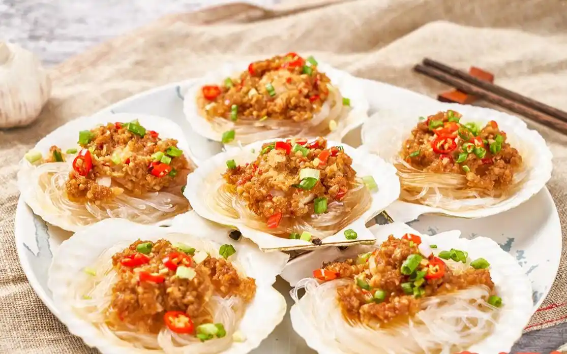 蒜蓉粉丝蒸扇贝,海鲜夜宵(04﹃04)