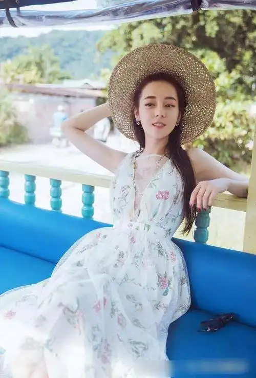 中国女明星最新颜值排行榜100名(全球最美面孔100强榜的中国大陆女星)