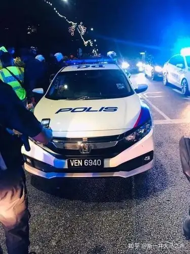 马来西亚危机中心感叹抗疫路漫长颁布紧急状态或重创经济