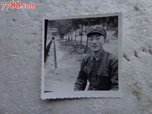 黑白军人老照片
