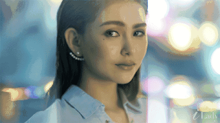 尽管老婆昆凌是金州勇士队的铁杆粉丝,而自己更喜欢多伦多猛龙队.