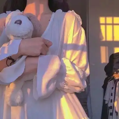 祈月/〖温柔不露脸女头〗众生皆_女生头像_我要个性网