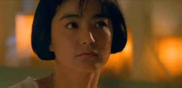 1988年《今夜星光灿烂》,林青霞饰演杜采薇,短发少年气