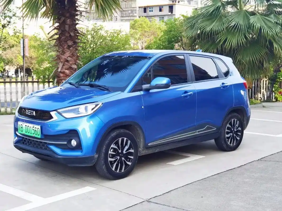 最新到店哪吒n01 2019款 380e. 2019年6月上 - 抖音