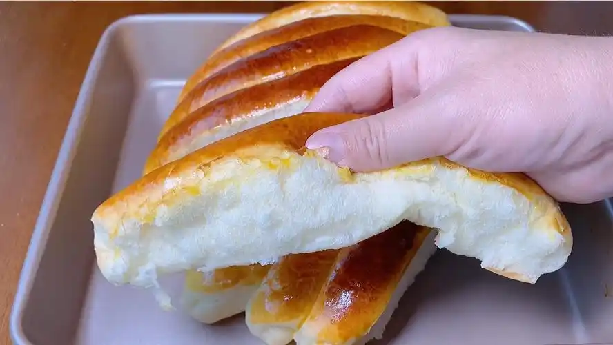 20分钟揉出手撕大面包的做法