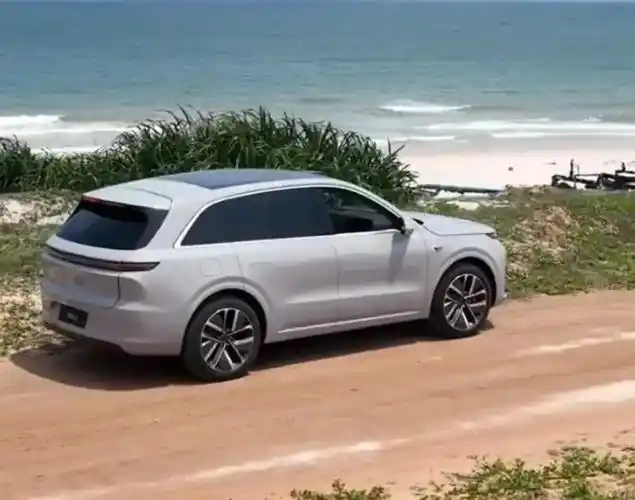 纯电折戟增程回血理想全新suv亮相价格杀到30万以下