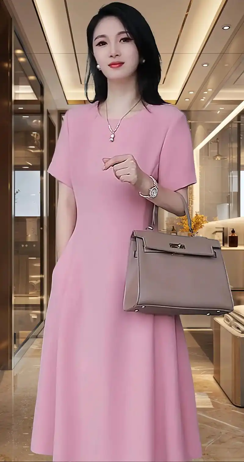 高端樱花粉气质连衣裙!太美了!