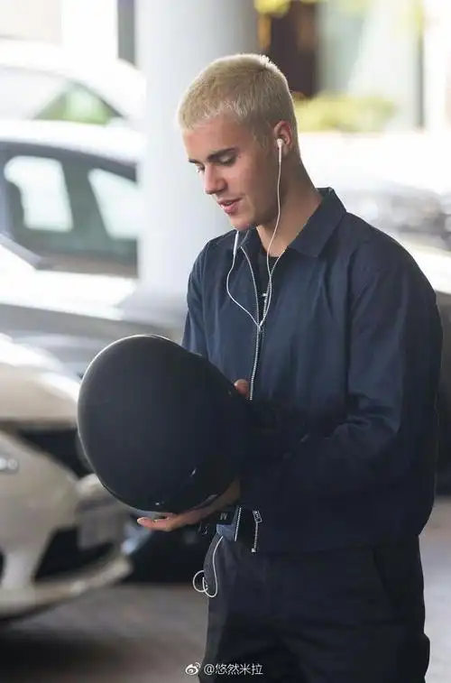 暮光女剪寸头越来越帅撩妹无数