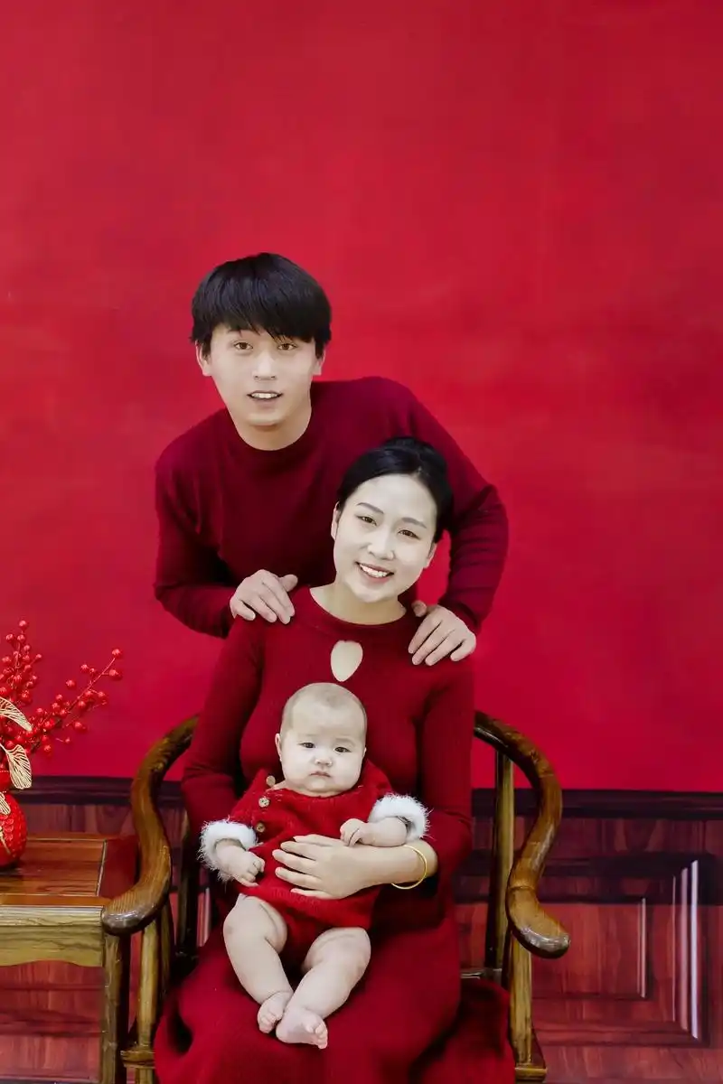 一家三口9869996997.