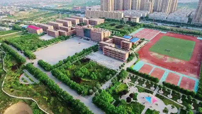 富平蓝光中学让您的梦想起航