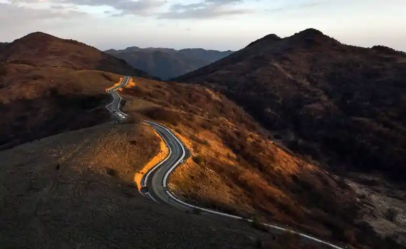 高山草甸别样景_新华社_平利县_正阳