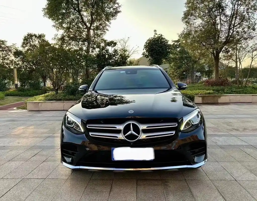 2017年10月奔驰glc260l 豪华.2017年10月奔 - 抖音