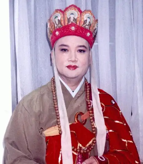 旧版西游记的那个面带微笑的唐僧叫什么名字?