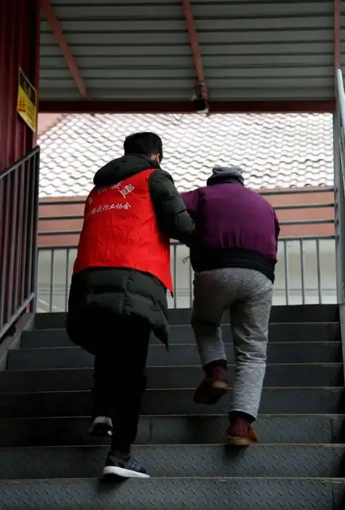 幸福联盟125志愿服务惠老人2020奉贤民政幸福联盟国际志愿者日光星