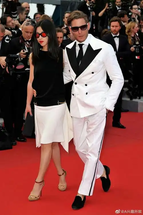 朱珠的前男友居然是亚特汽车的ceo拉波埃尔坎