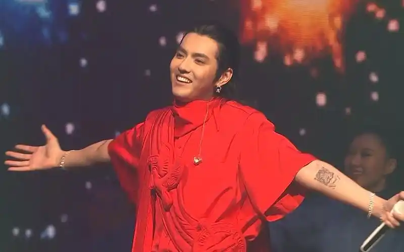 【全网首发】吴亦凡《大碗宽面》现场版