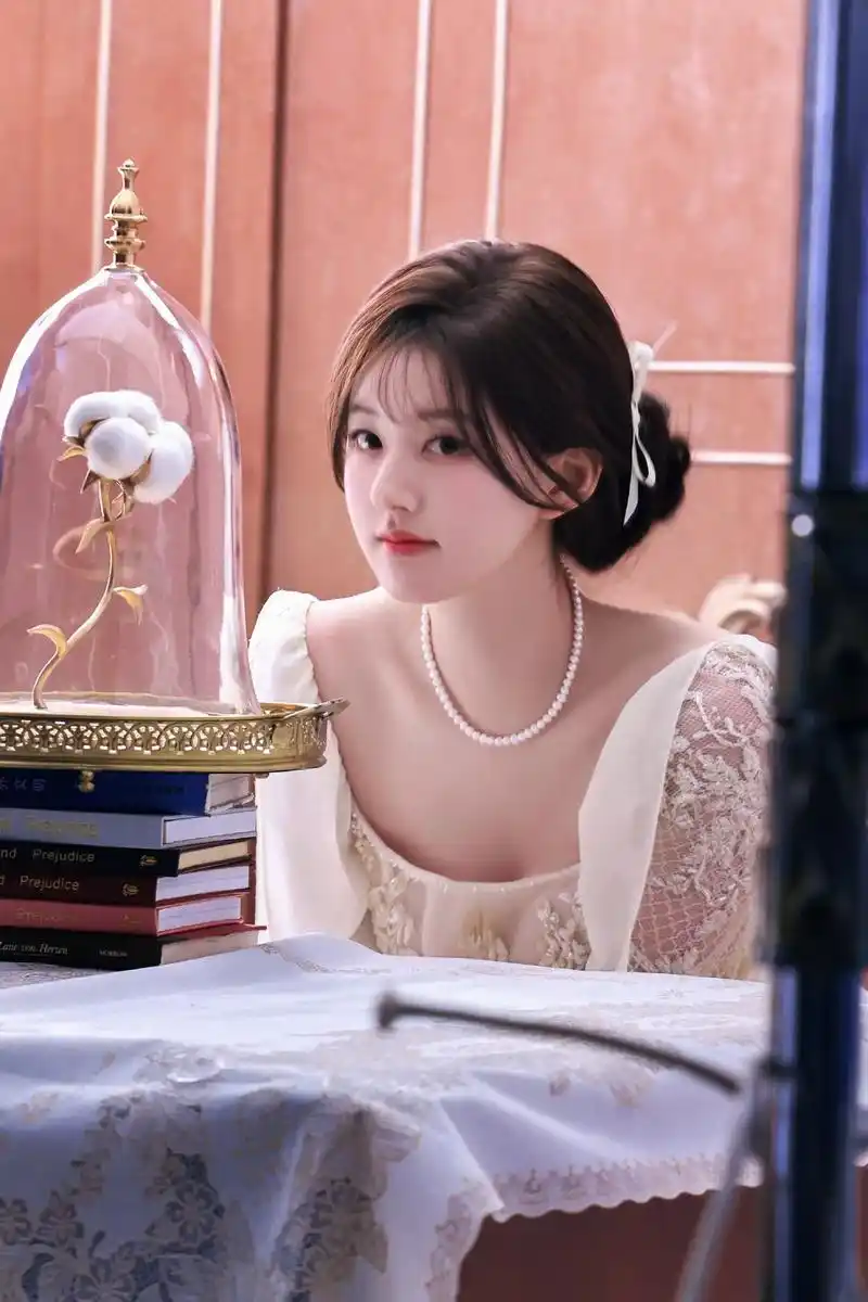 民国公主#赵露思高清美图 #可露丽 #美出高级感 #赵露思# - 抖音