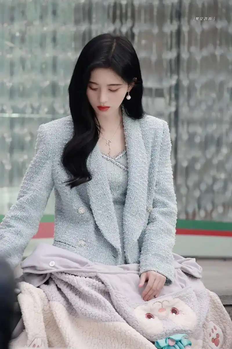 鞠婧祎 #angelababy 抖音针对追星吗?隔一天限流 - 抖音