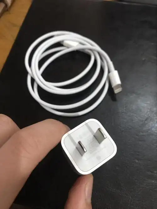 苹果原装充电线