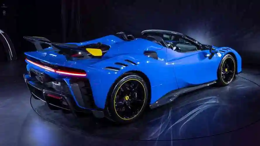 千匹马力赛道版 法拉利sf90 xx中国首秀