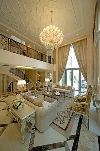 欧式 别墅 收纳 80后 混搭 客厅图片来自室内设计装饰在海峡新城欧式