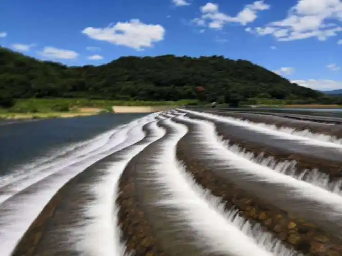 8月10日周末浙江绍兴网红梯田瀑布 小黄山漂流 溯溪两日游