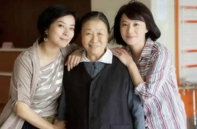 张少华年轻时照片曝光,眉清目秀,网友:校花级别美女