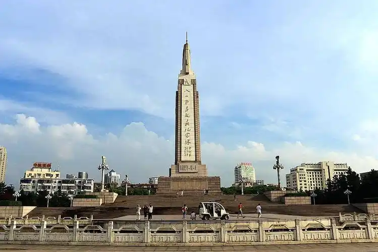 八一南昌起义纪念塔是南昌的地标建筑!