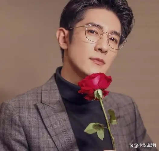 季肖冰承认隐婚当爸 称另一半是圈外人 希望不要被打扰