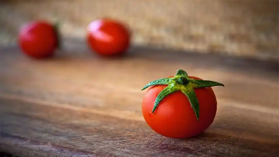 西红柿精美高清桌面壁纸图片
