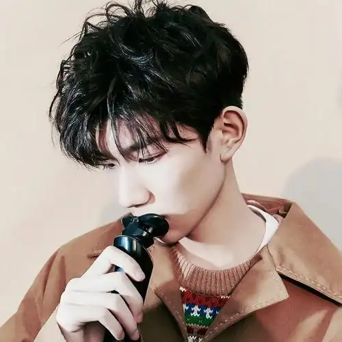 王源最新微信头像|王源_手机网易网