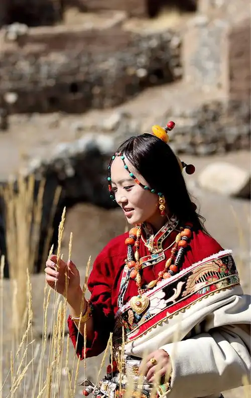 玉树康巴姑娘