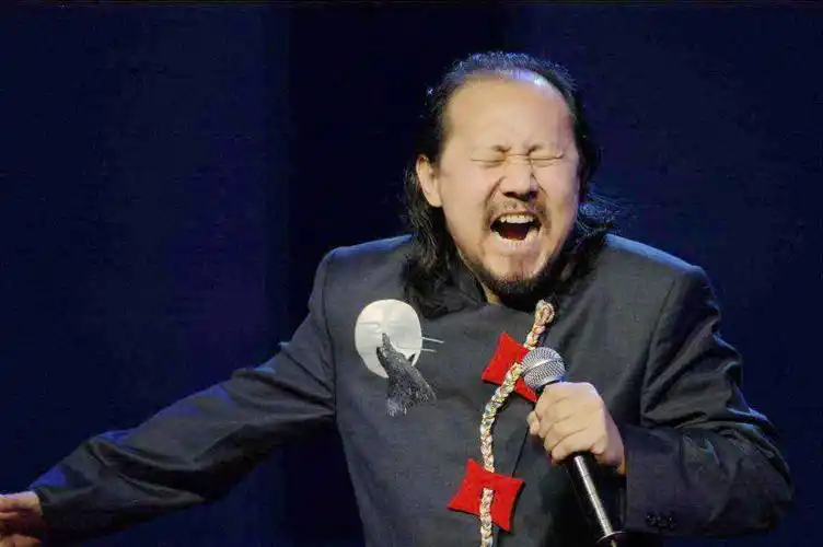 "双十一晚会"韩红说唱被质疑,玩转歌坛的还是硬核大爷腾格尔