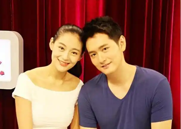 王媛可:因丈夫太帅狂追5年,婚后生下双胞胎,一家四口其乐融融