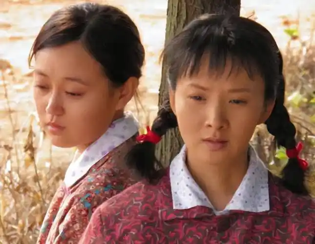 谢兰师小红:夫妻坚持丁克12年愁坏母亲,49岁意外有喜全家乐开怀_父母