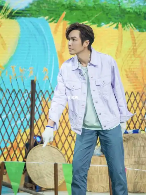 那年今日——2021年09月17日:《夏日少年派》第9期#钟汉良小哇