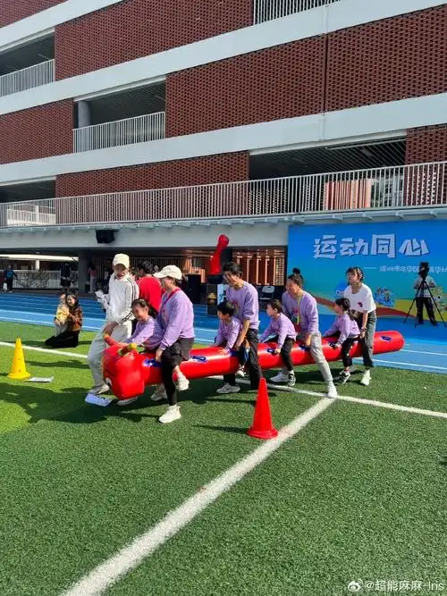 幼儿园运动会##记录成长