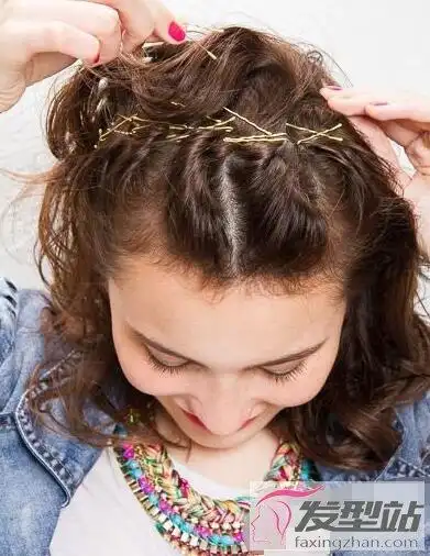 刘海尴尬期怎么扎起来学会这个小技巧搞定长刘海