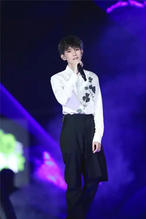 王源南京演唱会:一场小别离,最好的成年礼