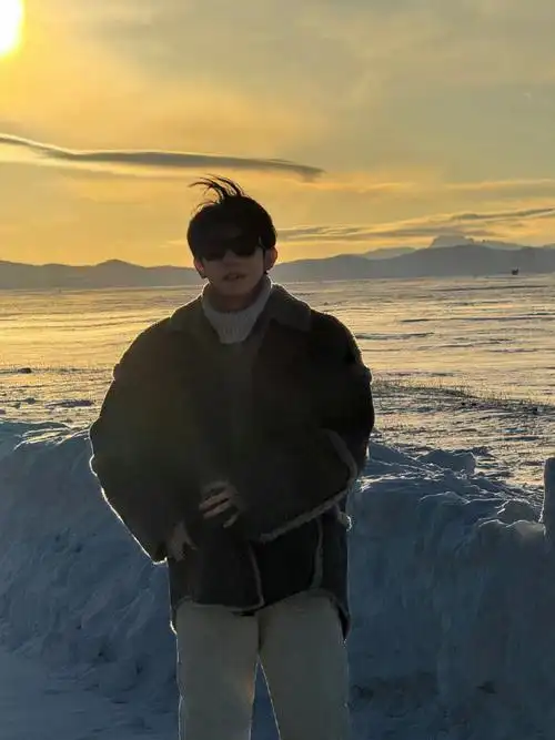 王源超话#为源而生,生而为源#    初夏,好美的词,好靓的季节,在春的