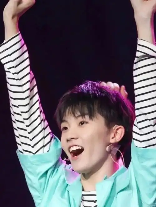 马嘉祺图片壁纸