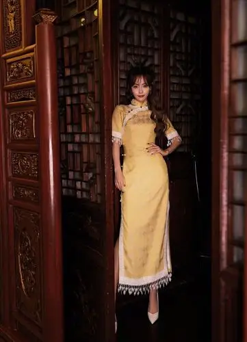 张嘉倪旗袍双马尾优雅写真图片79